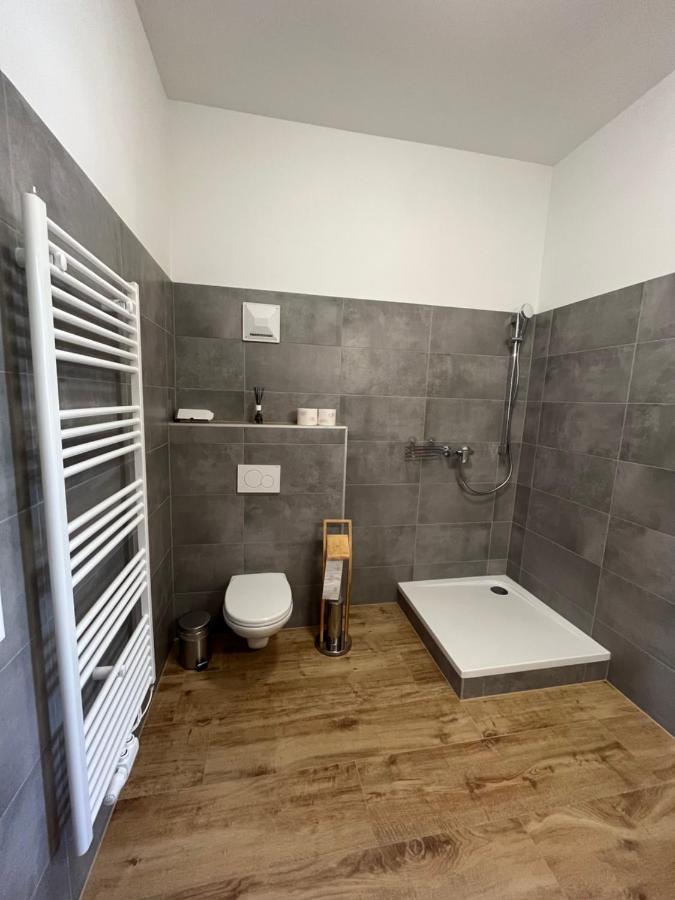 T&t Apartment *