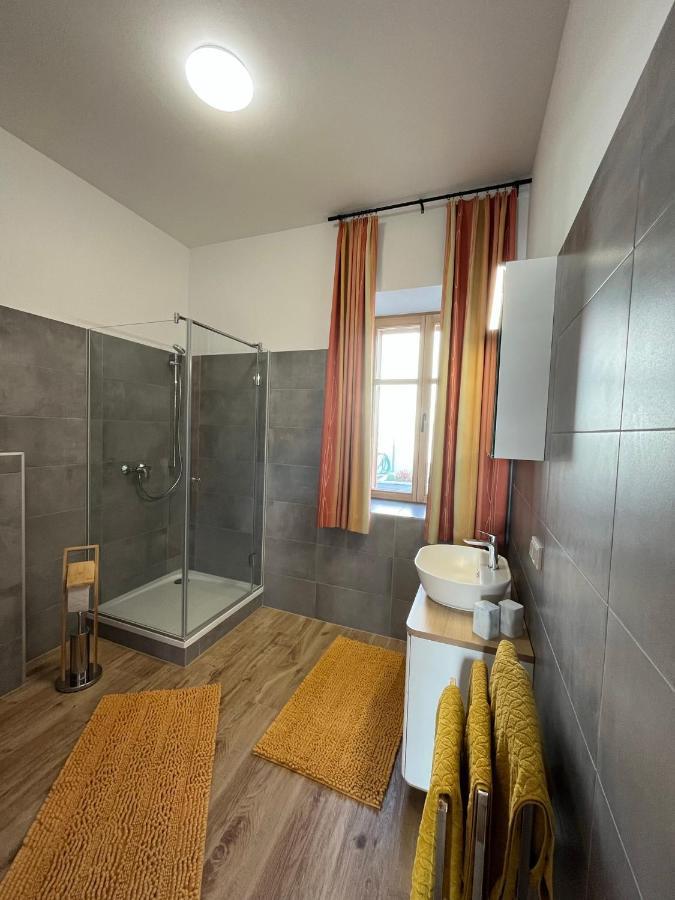 T&t Apartment *